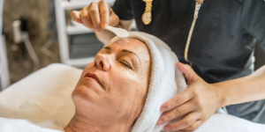 Read more about the article Oxygen Facial Peel: Revolutionize Your Skin at Spa Derma
