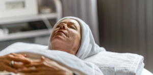 Read more about the article Rediscover Youth: Anti-Aging Mask Treatments at the Spa